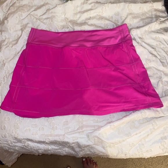 Pow pink Lululemon skirt!! - Picture 2 of 4